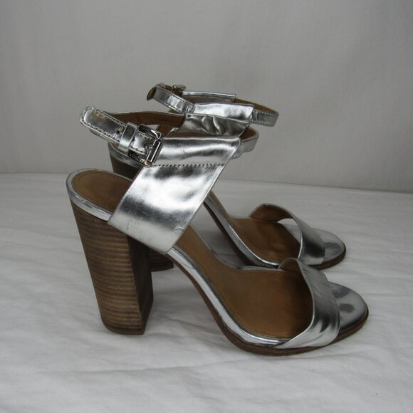 Coach LEXEY Metallic Silver Stacked Heels 4.5" Women's 8.5 - Picture 5 of 10